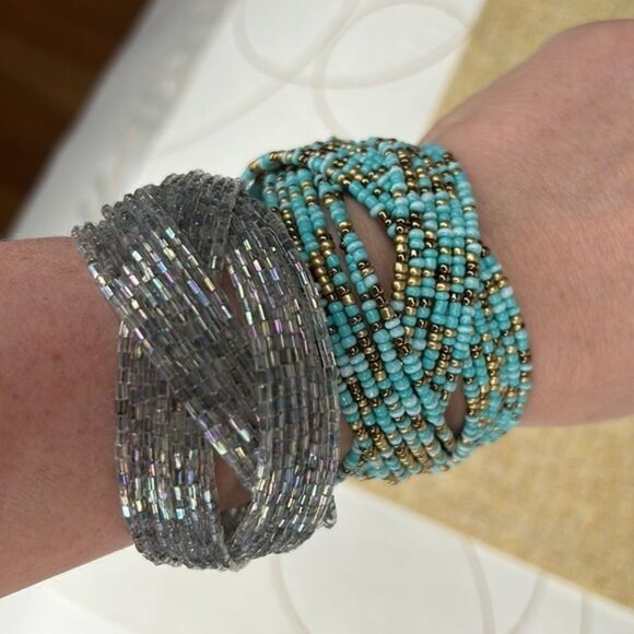 Set of two seed bead, braided bracelets - Picture 4 of 5